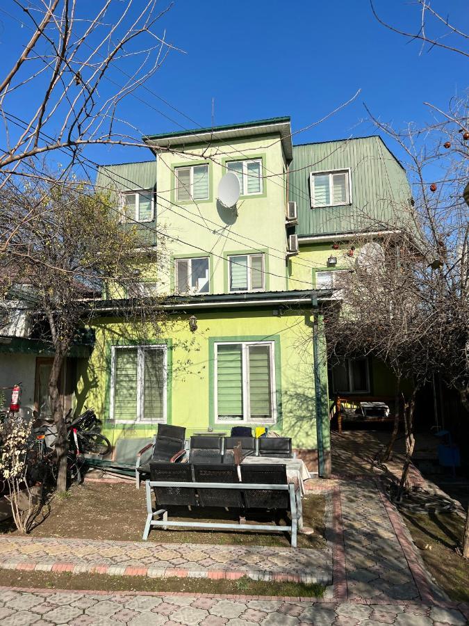 Anisa- Hostel Dușanbe Exterior foto